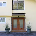 Five & Bergblick - Haus Seepromenade Dobriach